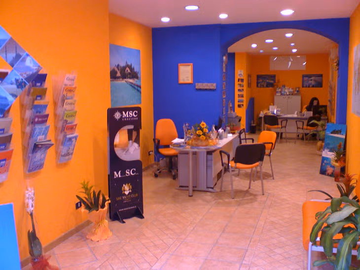 Arcadelphi Holding Franchising
